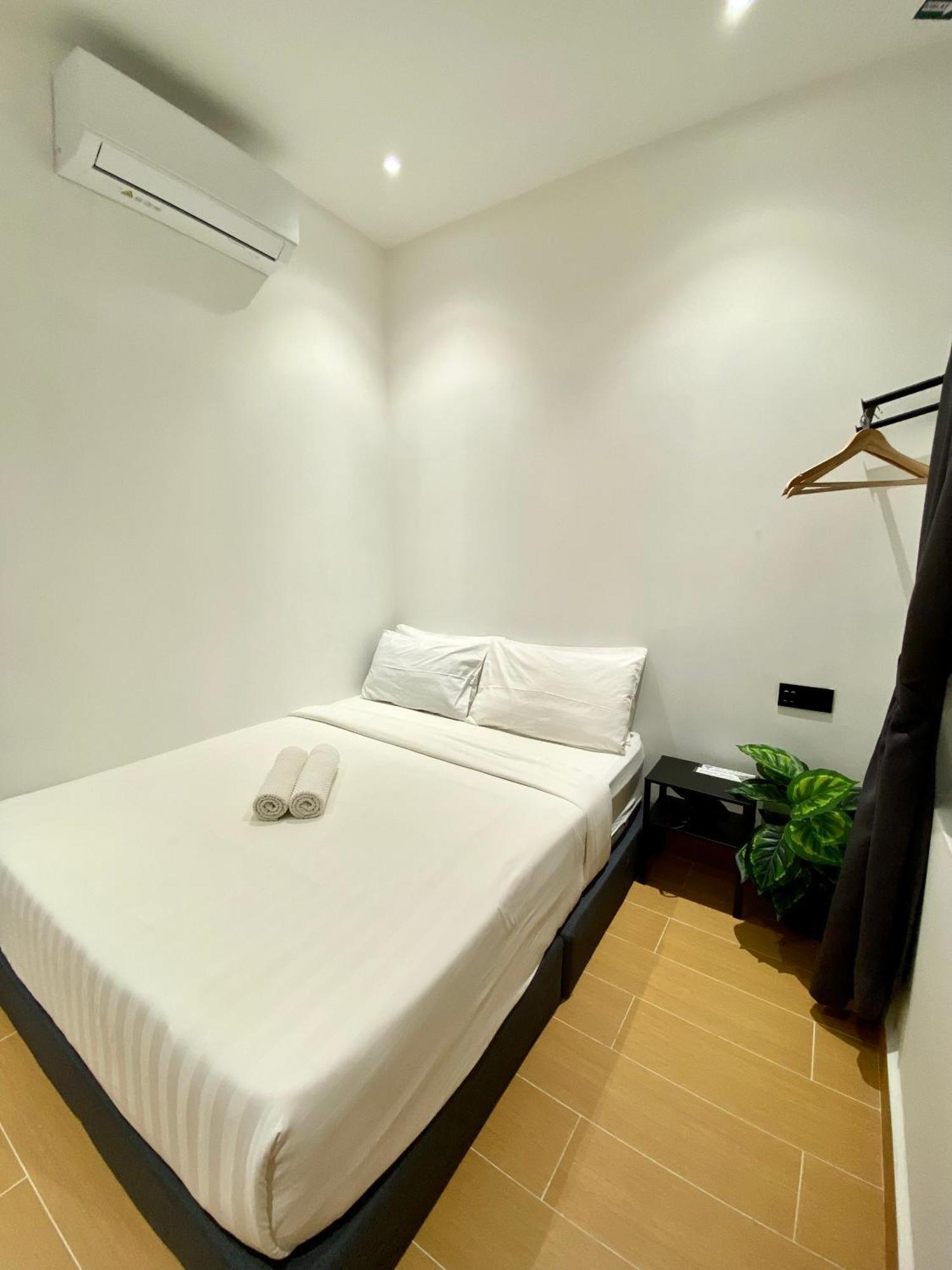 The 6N By Sky Hive Hotel George Town Exterior photo
