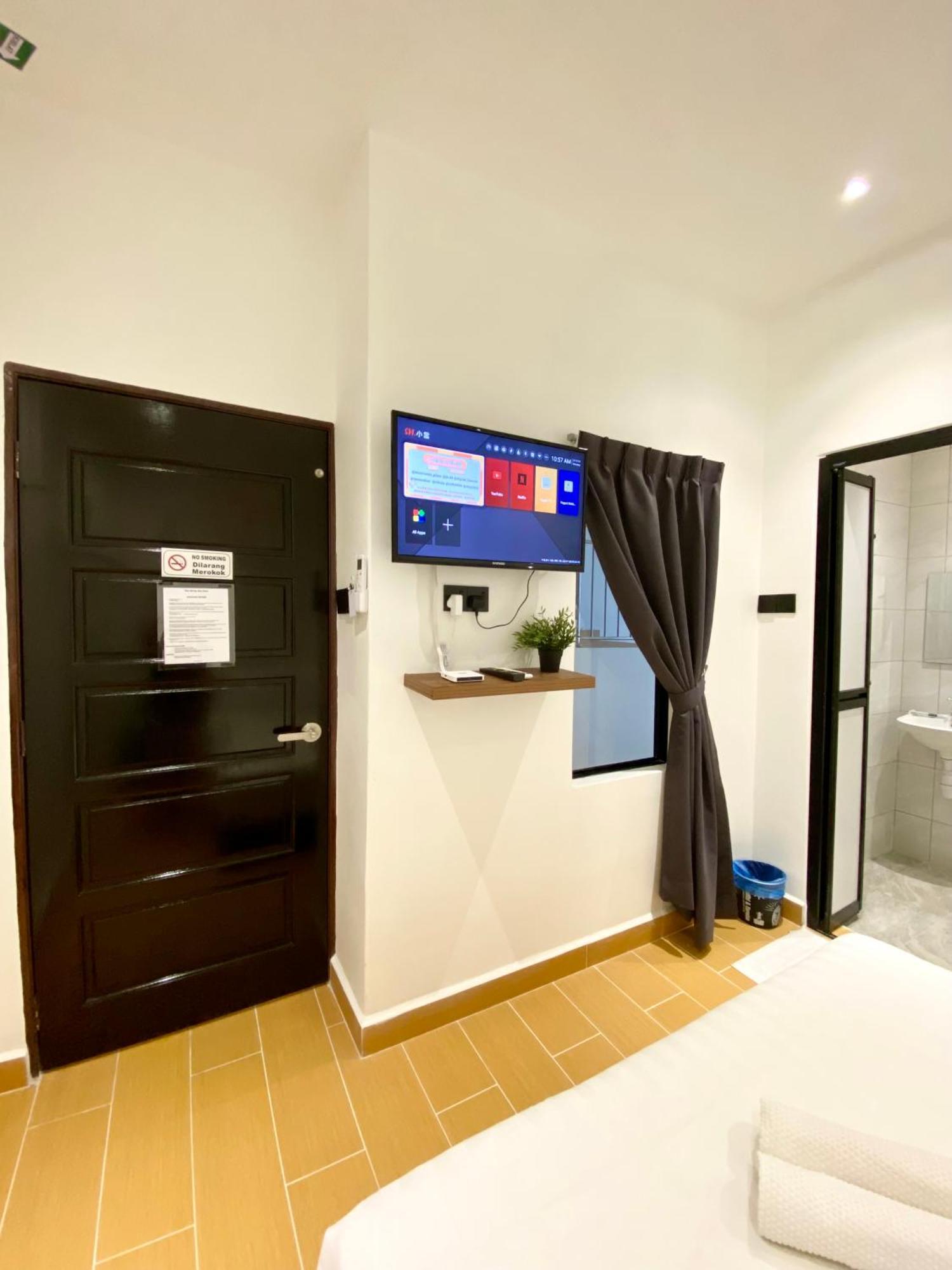 The 6N By Sky Hive Hotel George Town Exterior photo