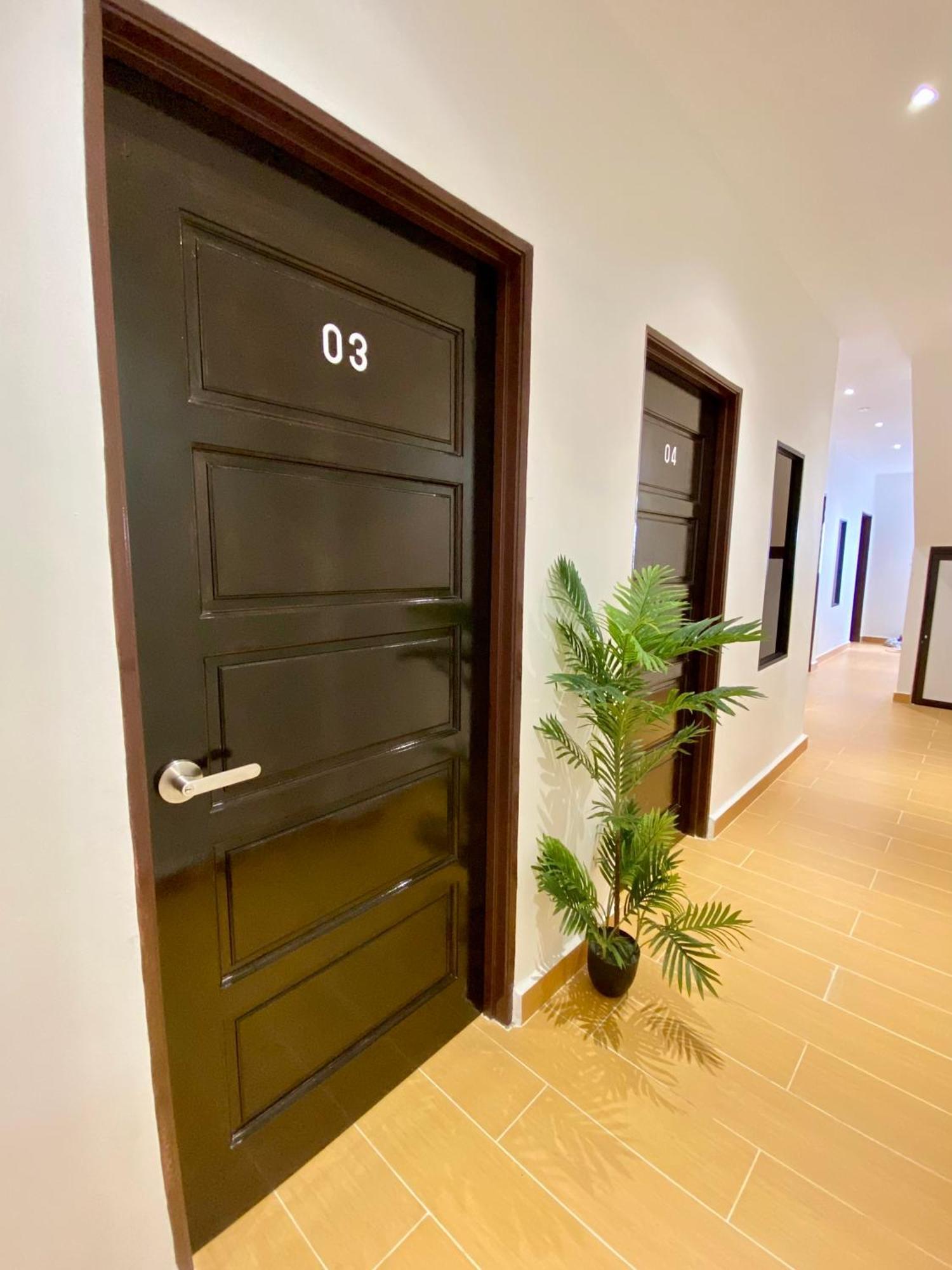 The 6N By Sky Hive Hotel George Town Exterior photo